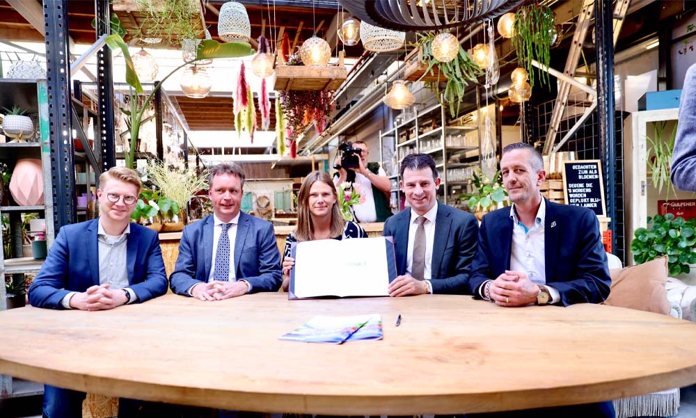 Op woensdag 20 april tekenden de fractievoorzitters van VVD, Lokaal Apeldoorn, GroenLinks, SGP en SP het nieuwe coalitieakkoord